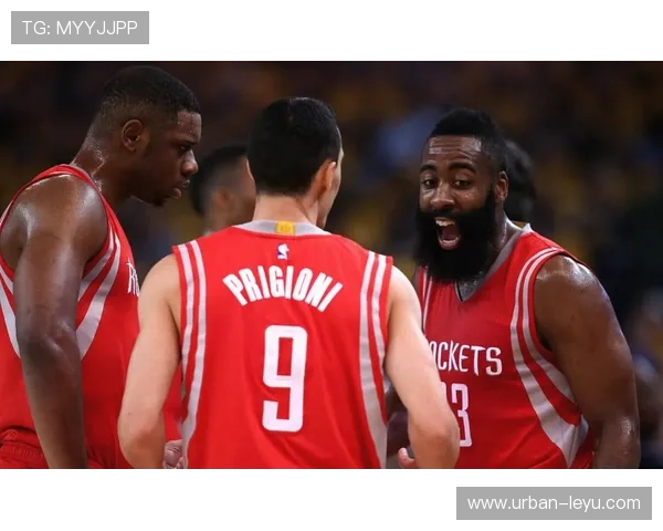 哈登挡拆组织创造空位胜库里无球威胁却逊一筹