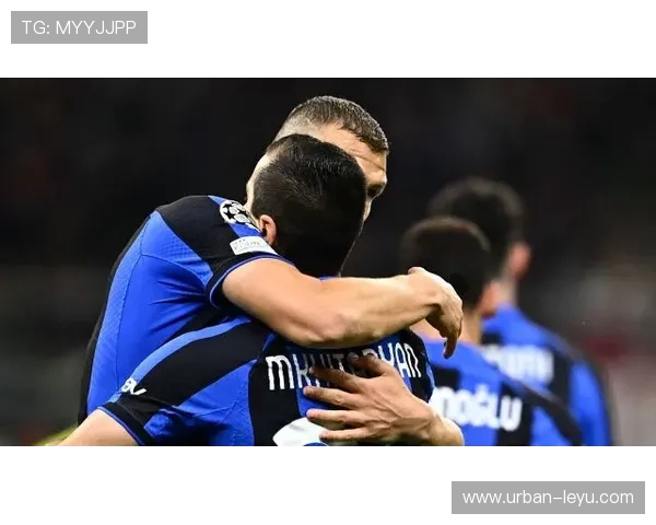 奥斯梅恩高空能力解析：头球与对抗如何构建禁区压制