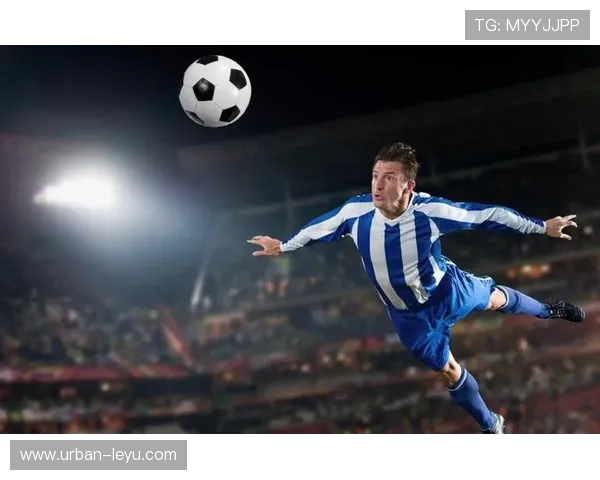 本泽马 vs 莱万：谁是21世纪最全面中锋？